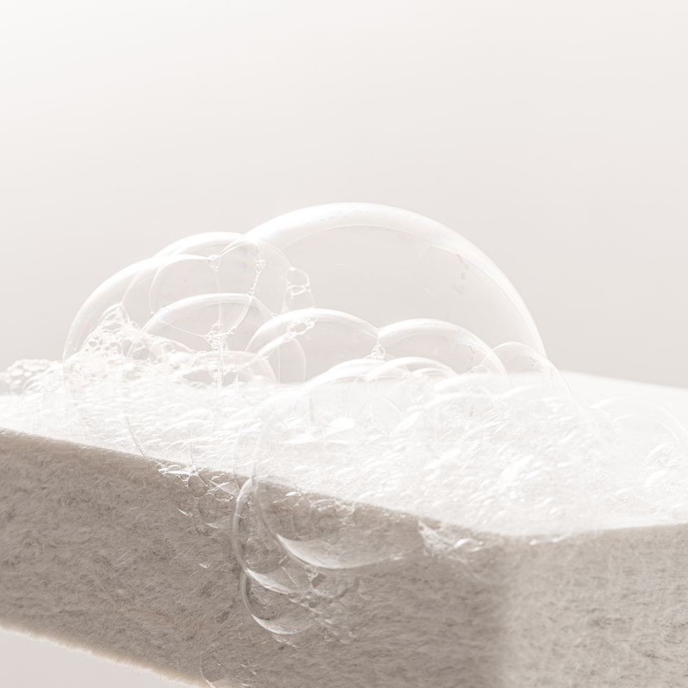 Bubbles on Aisti tile